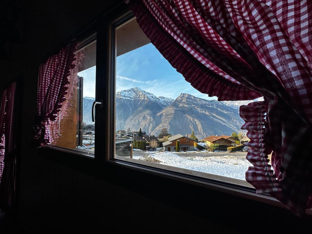 Chambres D'Hotes Les Louettes A Sapinhaut Canton Du Valais Saxon Kültér fotó