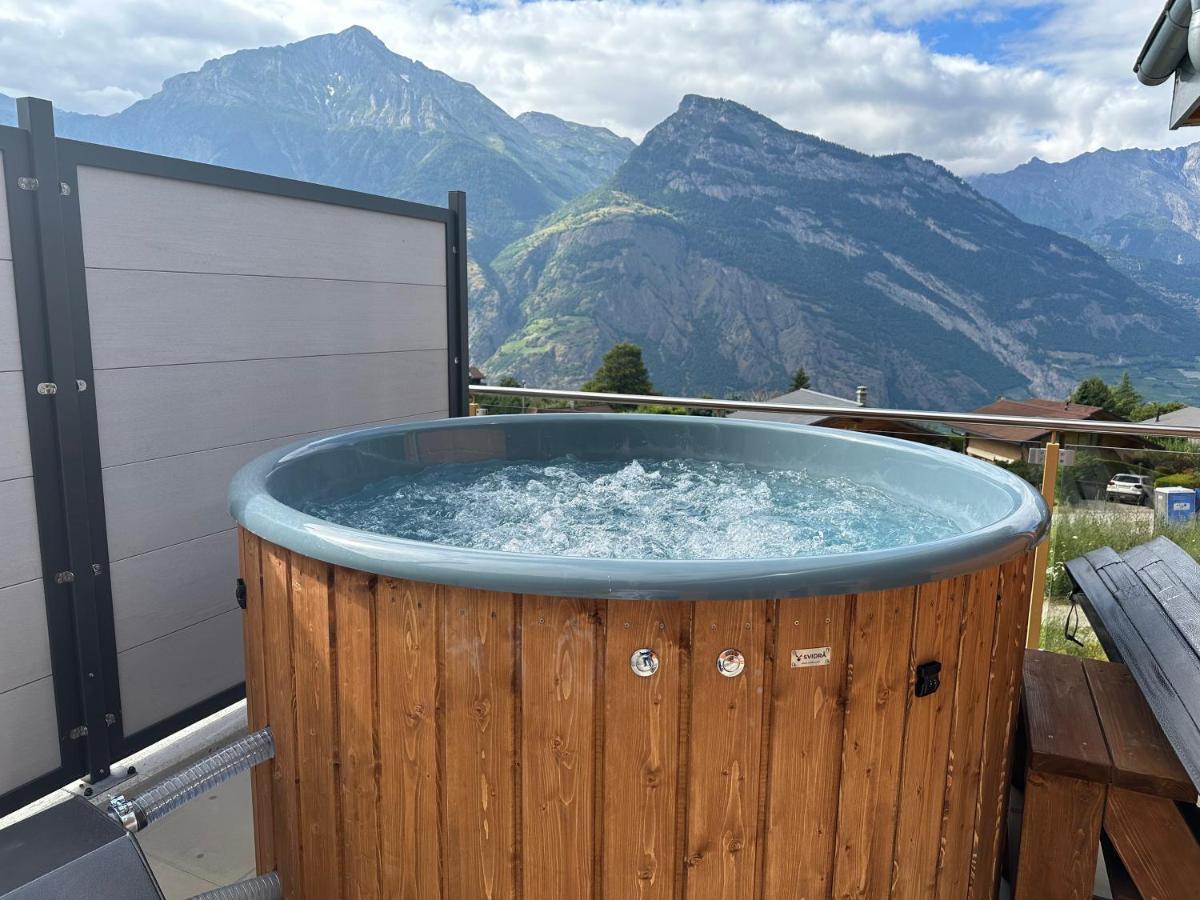 Chambres D'Hotes Les Louettes A Sapinhaut Canton Du Valais Saxon Kültér fotó